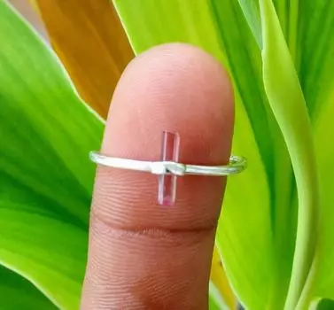 Кольцо из стерлингового серебра 925 пробы с натуральным розовым турмалином, размер 7,75, США, Рождество 7.75 US