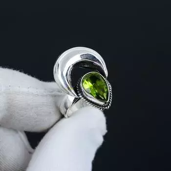Кольцо из стерлингового серебра 925 пробы с перидотом, камень, родившийся в сентябре, регулируемое — подходит для размеров США от 6 до 10 — украшения ручной работы в стиле бохо для женщин и мужчин, подарки на День святого Валентина Adjustable зелёный
