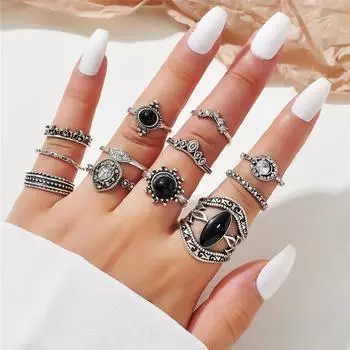 Кольцо-кольцо в стиле ретро с черным цирконием, сплав, темперированное, с каплями воды. one size серебряный