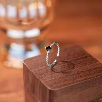 Кольцо Love Ring Женское нишевое дизайнерское чувство корейский стиль легкое роскошное темпераментное циркониевое в форме сердца с поворотным отверстием регулируемое кольцо