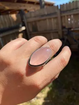Кольцо ручной работы из цельного серебра 925 пробы с розовым кварцем, эффектное женское кольцо, подарок для нее. розовый