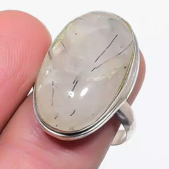 Кольцо ручной работы из серебра 925 пробы с черным рутилом, размер 8.5 R0N08