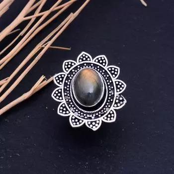 Кольцо ручной работы из серебра 925 пробы с драгоценным камнем лабрадорит, размер 6 y3Y07