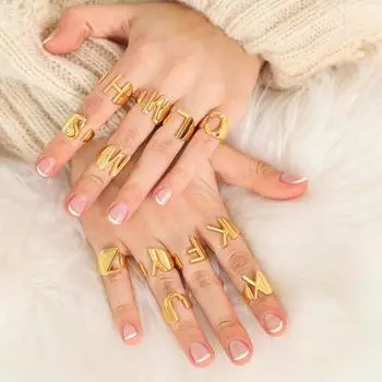 Кольцо с алфавитом, 26 английских букв, кольцо с регулируемым отверстием, золотое, полированное, легкое, из сплава, ювелирное украшение на палец для вечеринок и повседневного ношения O