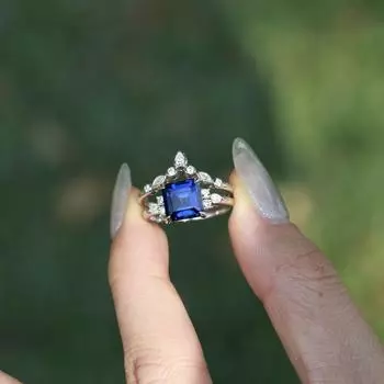 Кольцо с бриллиантом и кольцом с сапфиром. Ювелирные изделия знаменитостей из Интернета для женщин. No. 5