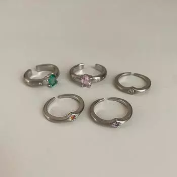 Кольцо с цветным цирконием и звездой из легкого металла, женское, нишевое, дизайн, чувство индивидуальности, темперамент, элегантное, универсальное кольцо