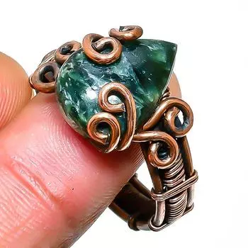 Кольцо с драгоценным камнем серафинитом ручной работы из медной проволоки, размер 10,5