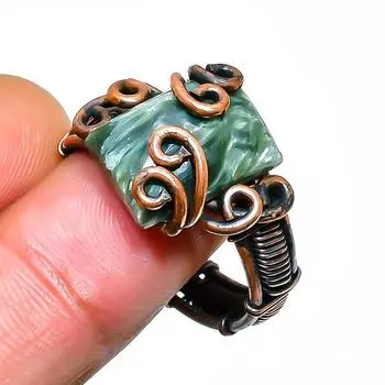 Кольцо с драгоценным камнем серафинитом ручной работы из медной проволоки, размер 9