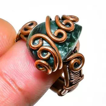 Кольцо с драгоценным камнем серафинитом ручной работы из медной проволоки, размер 7