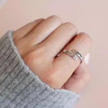 Кольцо с геометрическим крестом из нового европейского и американского сплава, кольцо «Вера преодолевает страх», регулируемое открывающееся кольцо 6 серебряный