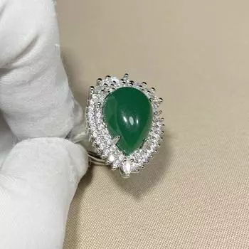 Кольцо с имитацией халцедона, большой свободный камень, полный бриллиантов, грушевидный зеленый нефритовый агат