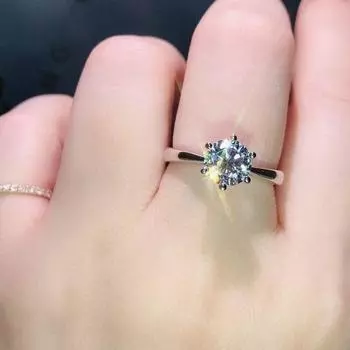 Кольцо с имитацией муассанита в 1 карат, женское, модное, легкое, роскошное, простое, с шестью когтями, бриллиантовое кольцо, предложение руки и сердца, отверстие для кольца регулируется