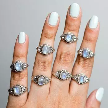 Кольцо с инициальным камнем • Кольцо с буквой от Sunrise • Кольцо для матери • Подарки на день рождения • Подарки подружкам невесты Free Size (5 Pcs) белый