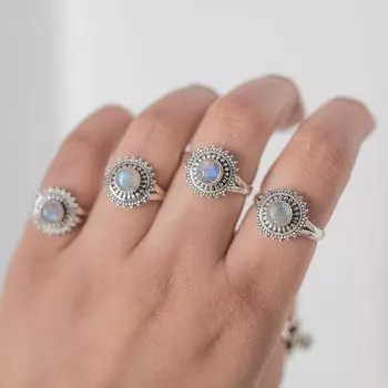 Кольцо с камнем-багетом на пять пальцев от Sunrise Jewelrs • Подарок лучшему другу • Подарок на годовщину • Регулируемое персонализированное кольцо с драгоценным камнем • Free Size (5 Pcs) белый