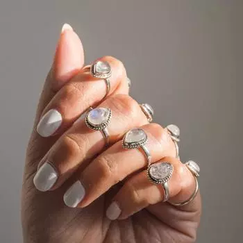 Кольцо с камнем-багетом на пять пальцев от Sunrise Jewelrs • Подарок лучшему другу • Подарок на годовщину • Регулируемое персонализированное кольцо с драгоценным камнем • Free Size (5 Pcs) белый