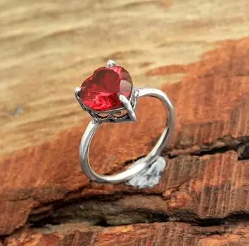 Кольцо с красным цирконом, кольцо в форме сердца, серебряные украшения, эффектное кольцо, серебро 925 пробы, женское кольцо 5 красный