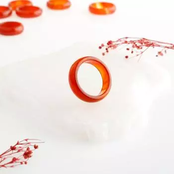 Кольцо с натуральным камнем красного агата