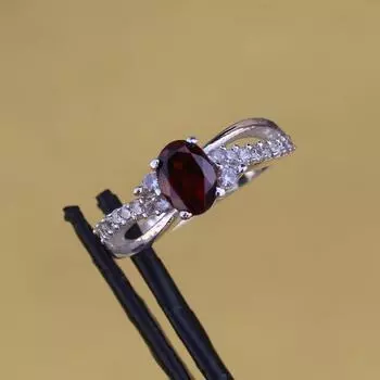 Кольцо с натуральным красным гранатом, кольцо ручной работы, кольцо из стерлингового серебра 925 пробы, овальное дизайнерское кольцо, подарок для нее, юбилейное кольцо, январский камень 6 красный