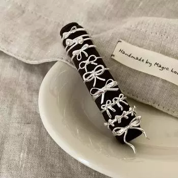 Кольцо с открытым металлическим бантом, женская серия, нишевый дизайн, простое и универсальное, темпераментное модное кольцо