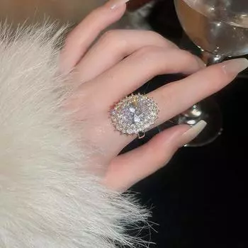 Кольцо с открытым овальным цирконом Vintage Court Ring золотой