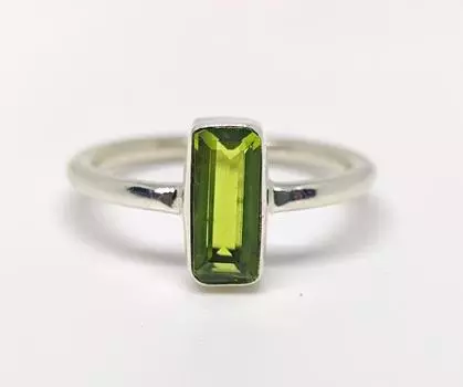 Кольцо с перидотом, женское кольцо, стерлинговое серебро 925 пробы, драгоценный камень формы багет, эффектное кольцо, милое дизайнерское кольцо 4.5