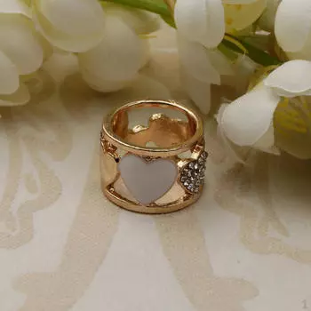 Кольцо с пряжкой для шарфа золотое