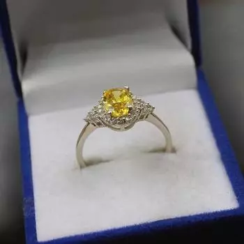 Кольцо с тремя камнями и желтым сапфиром | обручальное кольцо | помолвочное кольцо | Кольцо с тремя камнями | Кольцо обещания | Кольцо на годовщину | Помолвочное кольцо| M жёлтый