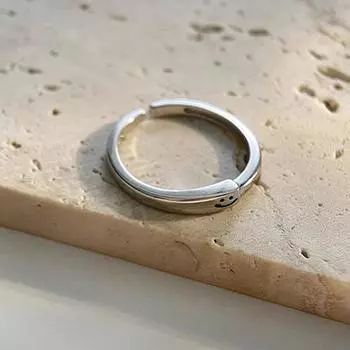 Кольцо-смайлик Женское Простое Нишевое Внутреннее Регулируемое Кольцо Осень и Зима