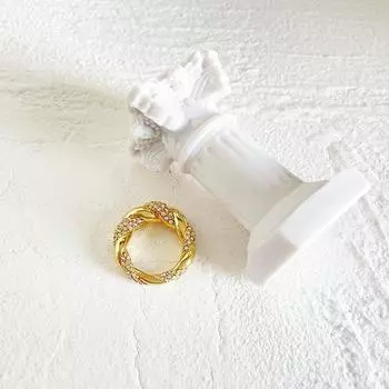 Кольцо Twist, женское кольцо, холодное, 18-каратное золотое кольцо, простой нишевый дизайн, цирконовое кольцо, новое No. 6