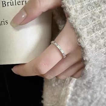 Кольцо женское, простая ниша, квадратная текстура, тонкое кольцо из лавы, женское кольцо с открытым указательным пальцем, сотня со штабелированием ручных украшений для отправки подругам 1 pc