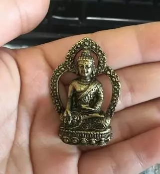 Коллекционные китайские латунные резные изысканные маленькие статуи Будды Шакьямуни