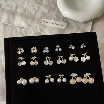 Коллекция изысканных и маленьких сережек-гвоздиков с вишнями, женская простота, высокое чувство, легкая роскошь и элегантный темперамент, персонализированные серьги