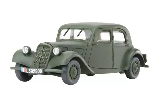 Коллекция миниатюрной военной модели Tamiya, французская армейская машина Citroen 11CV Staff Car, окрашенная, полная модель 26548 1/48 № 48