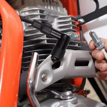 Колпачок свечи зажигания для мотоцикла Flash, черный колпачок свечи зажигания Flash, удобный колпачок свечи зажигания для различных моделей мотоциклов CZECH REPUBLIC