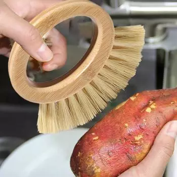 Компактная щетка для овощей. Практичная надежная безопасная бамбуковая щетка для овощей. Brush
