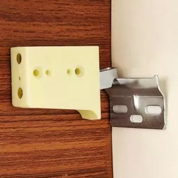 Компактная вешалка для шкафа. Высокая чистота. Нелегко носить. Длительный срок службы. Надежный скрытый кронштейн для вешалки.