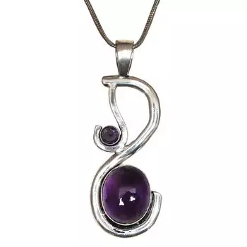 Комплект аметистовых подвесок, сережек, ожерелья, подаренных