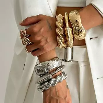 Комплект браслетов из сплава с европейским и американским узором «молоток» и широкими неровными краями ring 0824