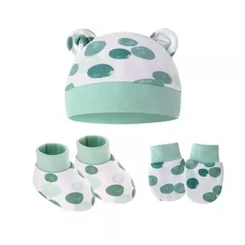Комплект детских шапочек, перчаток и носков
