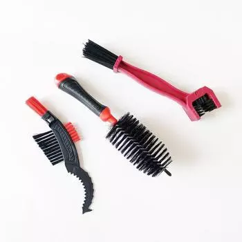 Комплект для чистки горного велосипеда из 3 предметов: Щетка для цепи, щетка для шин и автомобильная щетка красный