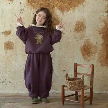 Комплект для девочек осень-зима, новый флисовый свитер с круглым вырезом и принтом из мультфильмов + длинные брюки, 2 предмета, детский теплый спортивный комплект для детей среднего и маленького размера 90 фиолетовый