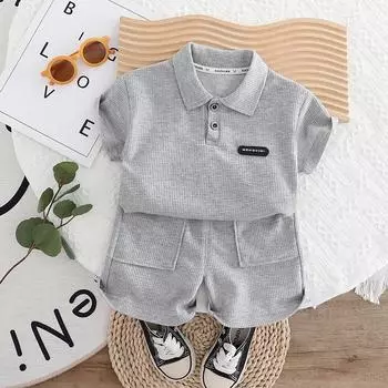 Комплект для мальчиков 0-5 лет Детская рубашка-поло с короткими рукавами Повседневные шорты Комплект из двух предметов Удобная одежда Для малышей-мальчиков S серый