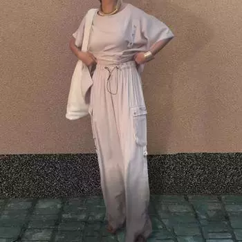 Комплект из 2 предметов: футболка, брюки, осенне-весенний женский комплект, короткий рукав, круглый вырез, плиссированный топ, эластичная резинка на талии, широкие брюки, повседневный спортивный брючный костюм M белый