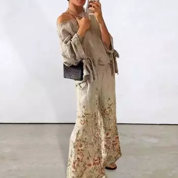 Комплект из 2 предметов: топ и брюки, одно плечо, косой вырез, рукав три четверти, шнуровка на манжетах, блузка с цветочным принтом, эластичные широкие брюки с высокой талией M светло-серый