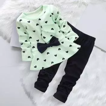 Комплект из 2 предметов: топ и брюки, большой бант, украшение в виде сердца, круглый вырез, длинный рукав, оборка, эластичный пояс, длинные брюки, детская одежда весна-осень 90 розовый