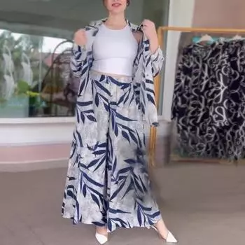 Комплект из 2 предметов: женская рубашка и брюки, отложной воротник, однобортный, с принтом листьев, длинные рукава, свободный топ средней длины, эластичный пояс, широкие брюки M