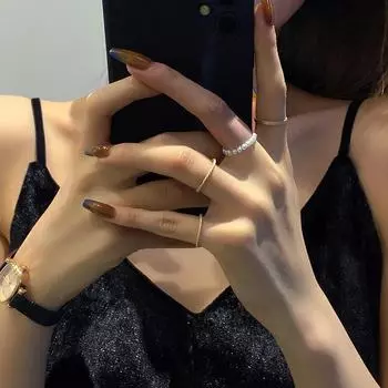 «Комплект из 4 колец с жемчугом в холодном стиле и матовым золотом для женщин» One Size золотой