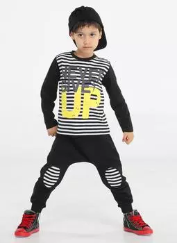 Комплект из брюк и футболки для мальчика в полоску