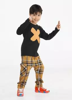 Комплект из брюк в клетку и футболки Casa Laci