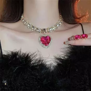 Комплект из двух украшений со стразами, модные украшения, цепочка на ключицу, серьги, ожерелье One Size розовый